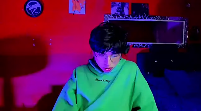 AnggelONfiree online show from February 14, 2025, 5:30 am