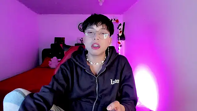 AnggelONfiree online show from October 30, 2025, 2:13 am