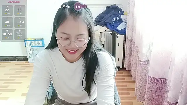 Snapshot of luoxuwen chatting on February 7, 2025, 5:10 am luoxuwen online show from February 7, 2025, 5:10 am