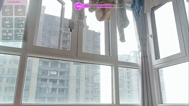 Snapshot of luoxuwen chatting on October 27, 2025, 3:21 am luoxuwen online show from October 27, 2025, 3:21 am