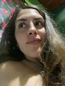 isadelasestrellas online show from March 20, 2025, 6:53 pm