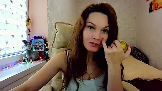 impossibleluna online show from December 11, 2024, 9:09 am