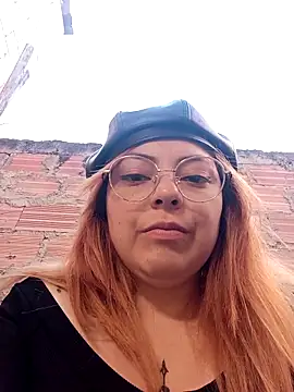 madelaine- online show from April 6, 2026, 10:11 pm