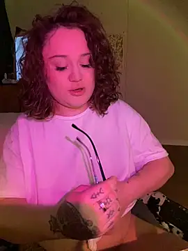 DaisyBooom online show from March 2, 2025, 7:02 pm