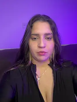 Snapshot of valentina_jonnes1 chatting on June 28, 2026, 5:24 am valentina jonnes1 online show from June 28, 2026, 5:24 am