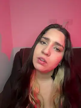 Snapshot of valentina_jonnes1 chatting on August 5, 2026, 4:15 am valentina jonnes1 online show from August 5, 2026, 4:15 am