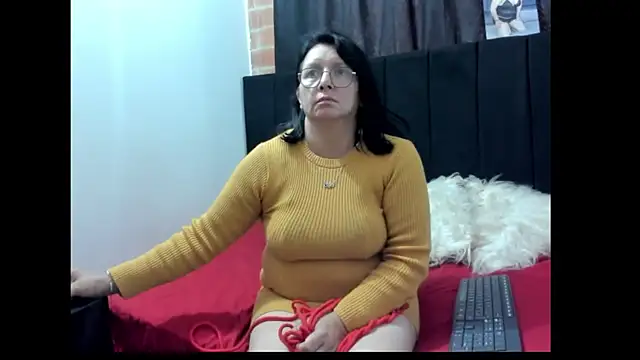 Evaaross 2345 online show from December 17, 2024, 12:11 pm