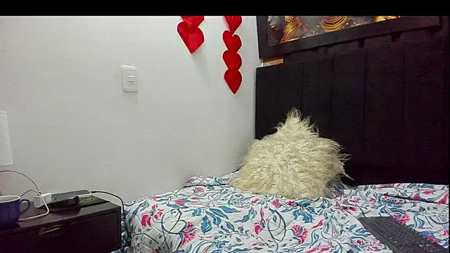 Evaaross 2345 online show from March 21, 2025, 9:56 am