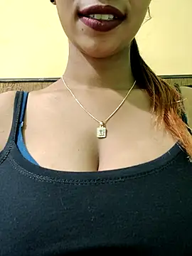 RUPAI009 online show from March 5, 2025, 6:33 am