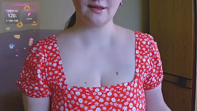 ChubbyMaia online show from March 13, 2025, 12:13 pm