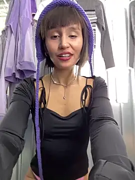 bigbabykiki online show from December 17, 2024, 9:17 am