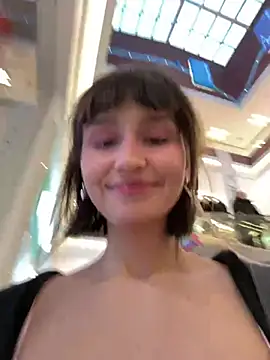 bigbabykiki online show from February 2, 2025, 1:30 pm