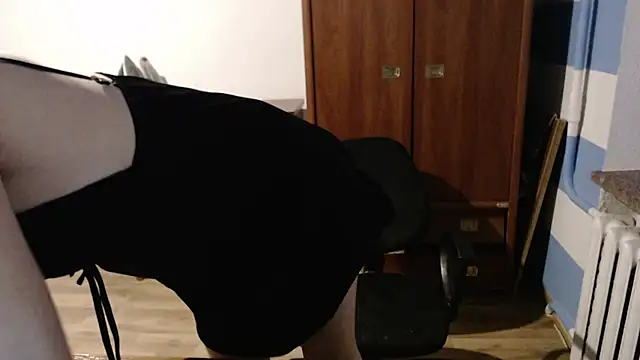 Butterfly Lily online show from March 15, 2025, 4:10 pm