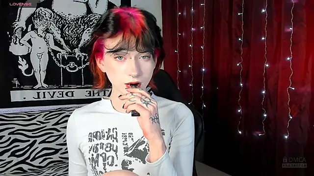 Vailyreb  online show from December 23, 2024, 4:39 pm