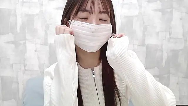 Snapshot of LOVE_MOMO_LOVE chatting on October 12, 2025, 12:15 pm LOVE MOMO LOVE online show from October 12, 2025, 12:15 pm