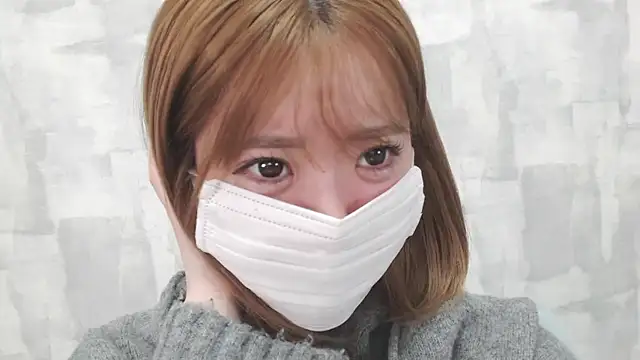 Snapshot of LOVE_MOMO_LOVE chatting on December 1, 2025, 11:37 am LOVE MOMO LOVE online show from December 1, 2025, 11:37 am