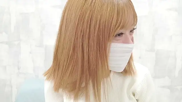 Snapshot of LOVE_MOMO_LOVE chatting on February 1, 2026, 11:31 am LOVE MOMO LOVE online show from February 1, 2026, 11:31 am