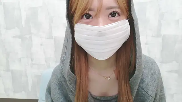 Snapshot of LOVE_MOMO_LOVE chatting on March 12, 2026, 11:27 am LOVE MOMO LOVE online show from March 12, 2026, 11:27 am