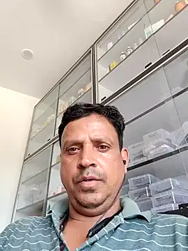 Snapshot of Raj1043 chatting on May 20, 2026, 6:30 am Raj1043 online show from May 20, 2026, 6:30 am