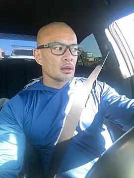 EatMyCake831 online show from October 28, 2025, 6:32 pm