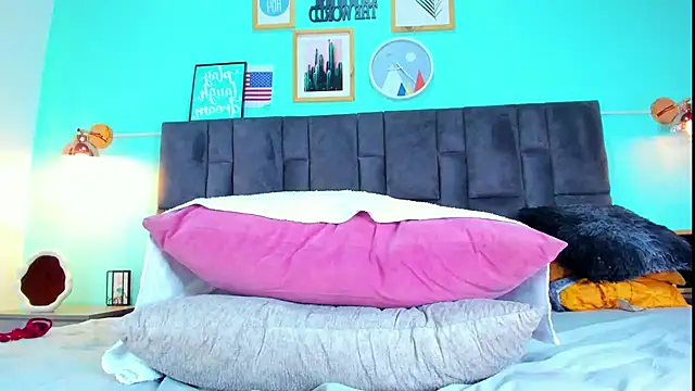 DulceAurora   online show from February 11, 2025, 5:37 am