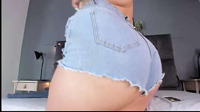 DulceAurora   online show from March 21, 2026, 1:32 am