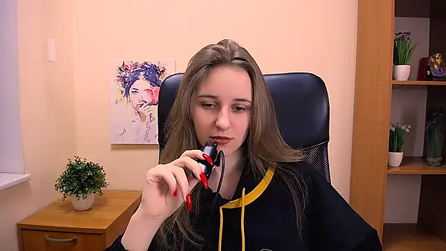  Nicole new online show from January 15, 2025, 12:15 pm