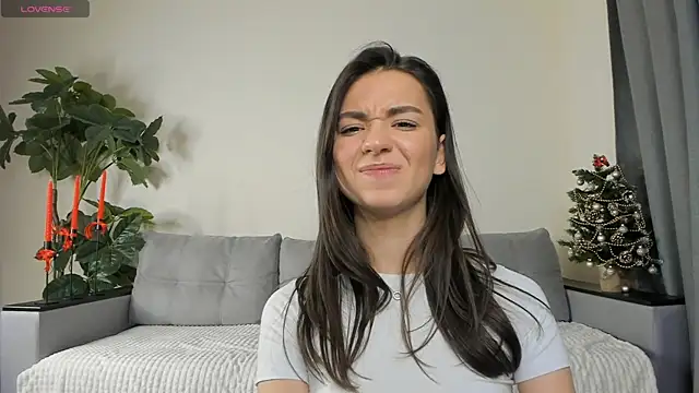 NicoleLuv online show from December 29, 2024, 7:11 pm