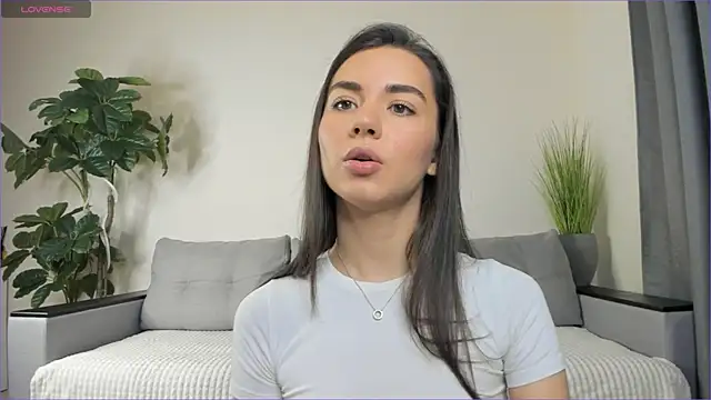 NicoleLuv online show from January 10, 2025, 1:09 pm