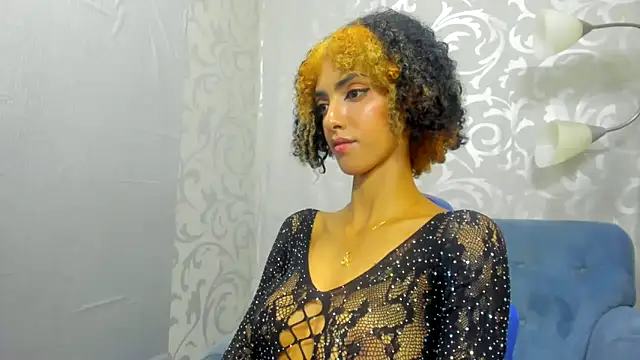 Queen Cuarxxo online show from December 6, 2024, 2:24 am