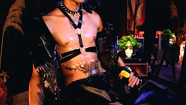 DemonKush-- online show from October 13, 2025, 3:06 am