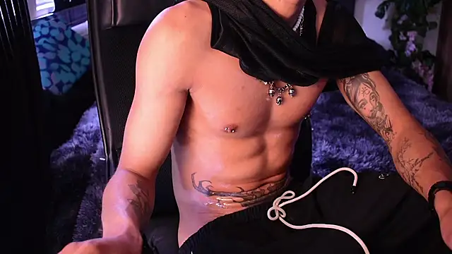 Snapshot of DemonKush-- chatting on June 30, 2026, 8:32 pm DemonKush-- online show from June 30, 2026, 8:32 pm