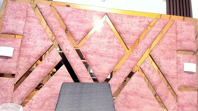 mia alvares online show from April 9, 2026, 11:48 am