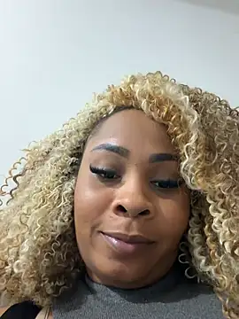 Snapshot of NatashaBenetti chatting on May 28, 2026, 12:08 am NatashaBenetti online show from May 28, 2026, 12:08 am