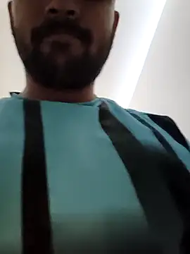 yourboy2000   online show from October 10, 2025, 11:20 am