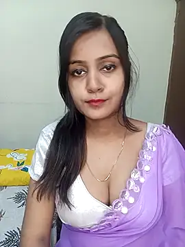 Snapshot of Miss-Riyasingh chatting on November 13, 2025, 5:23 pm Miss-Riyasingh online show from November 13, 2025, 5:23 pm