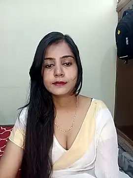 Snapshot of Miss-Riyasingh chatting on April 19, 2026, 4:34 am Miss-Riyasingh online show from April 19, 2026, 4:34 am