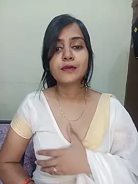 Snapshot of Miss-Riyasingh chatting on May 10, 2026, 5:29 pm Miss-Riyasingh online show from May 10, 2026, 5:29 pm