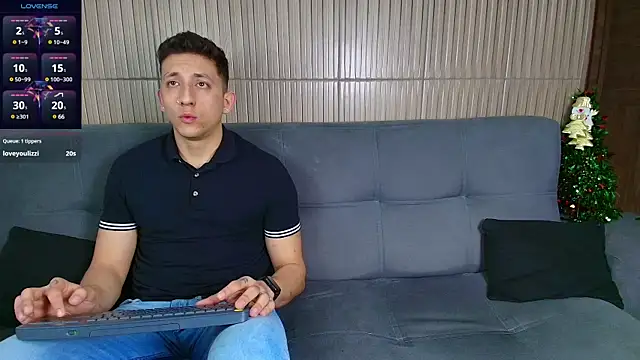 Maykol Victoriasr online show from December 31, 2024, 7:42 am