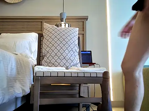 charlyporno22 online show from December 7, 2024, 5:09 pm