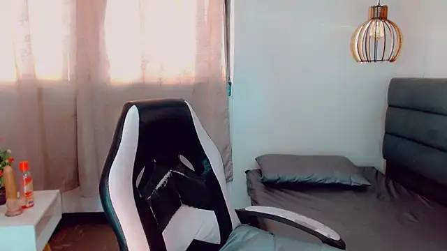 Oriana braom online show from January 22, 2025, 10:26 pm