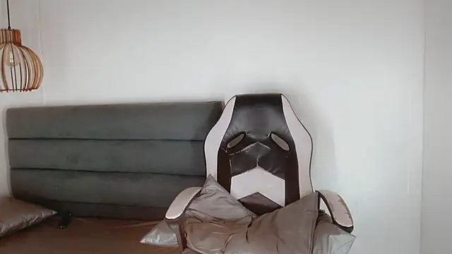 Oriana braom online show from February 3, 2025, 11:15 pm