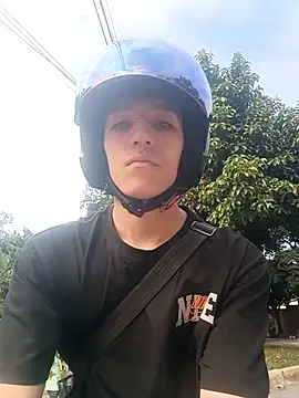 CRYBYT9 online show from September 19, 2025, 10:43 pm