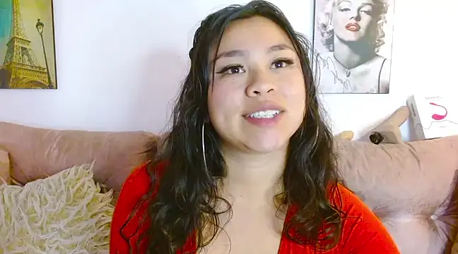 hinataleecs online show from February 5, 2025, 11:12 am