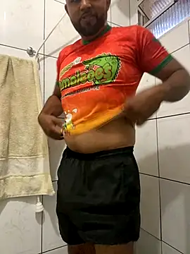 Sheik z o online show from October 5, 2025, 7:45 pm