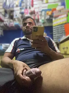 Sheik z o online show from April 22, 2026, 4:41 pm