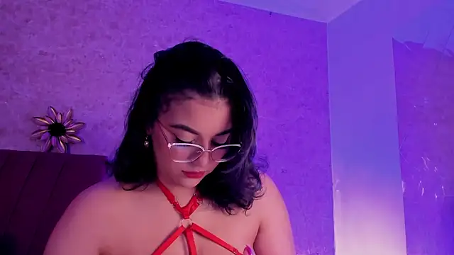 LorenaStevens online show from October 1, 2025, 1:39 pm