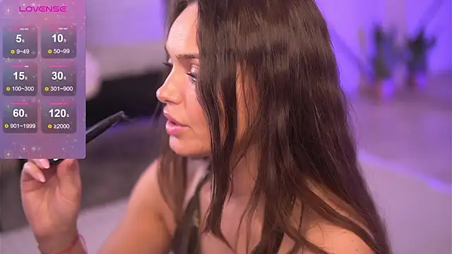 EmilyJuarez online show from April 3, 2026, 11:41 am