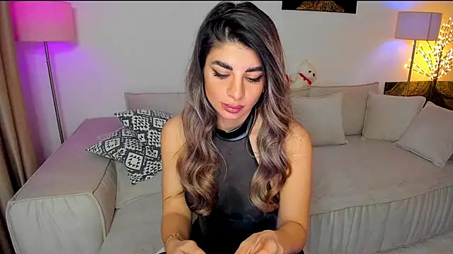 Queenofyouredreams online show from January 17, 2025, 3:55 am