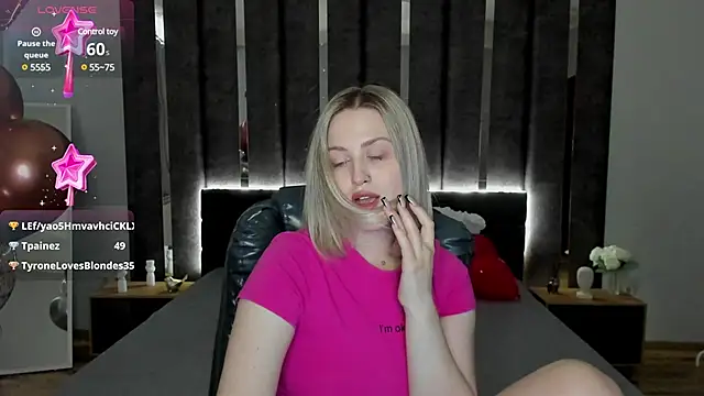  Sarah Soul  online show from February 18, 2025, 6:59 am